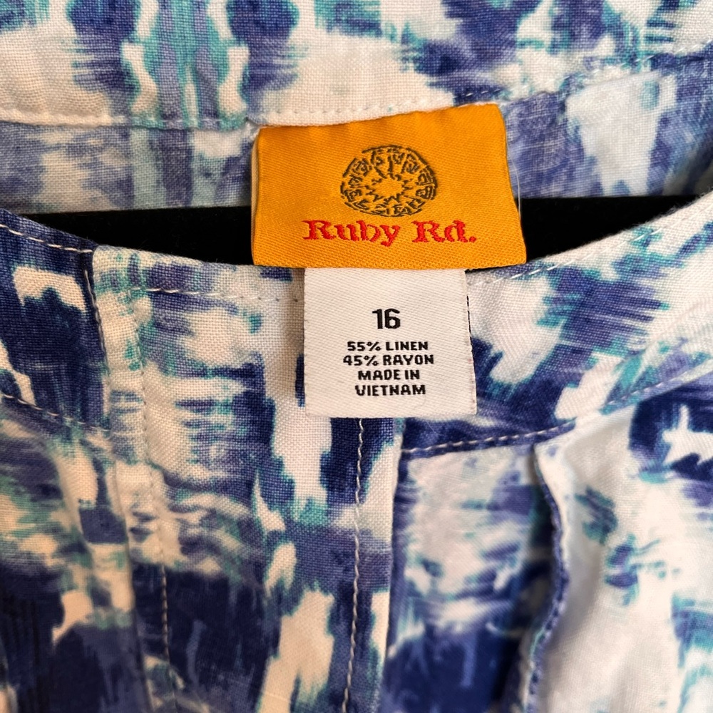 Ruby Rd. Blue and White Patterned Snap Jacket Blouse - Picture 3 of 8